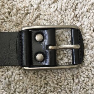 mara giordani leather belt